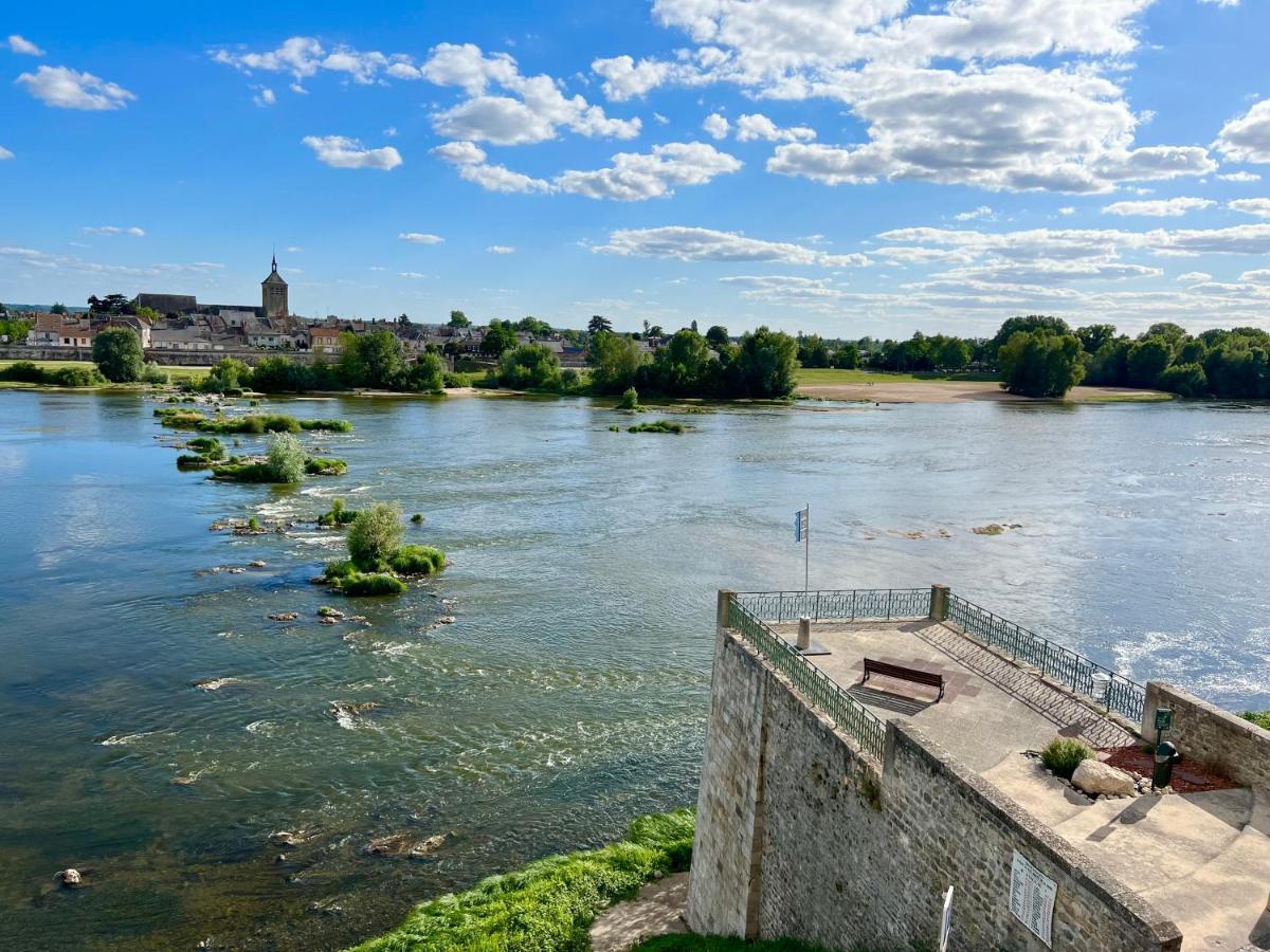 La Vue Loire Maison Saint-Denis-de l'Hotel Luaran gambar